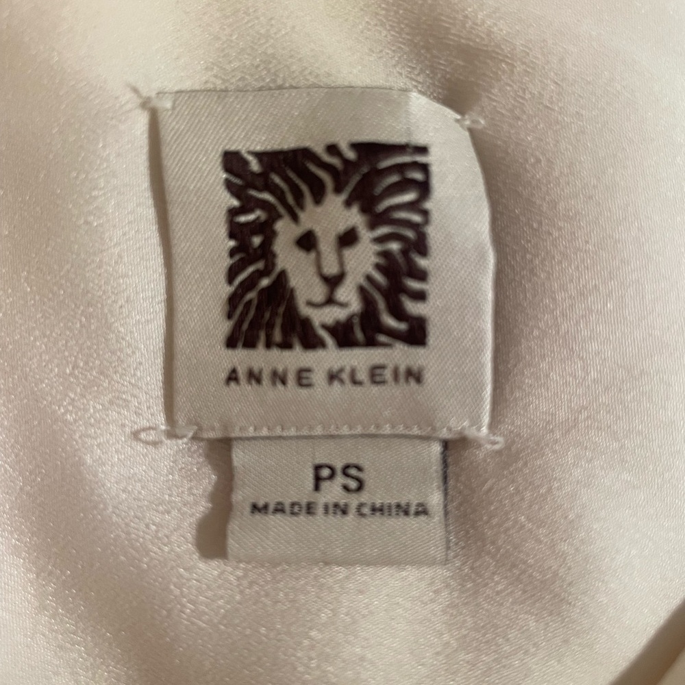 Anne Klein Cream and Black Casual Button Down Shirt - Picture 5 of 8